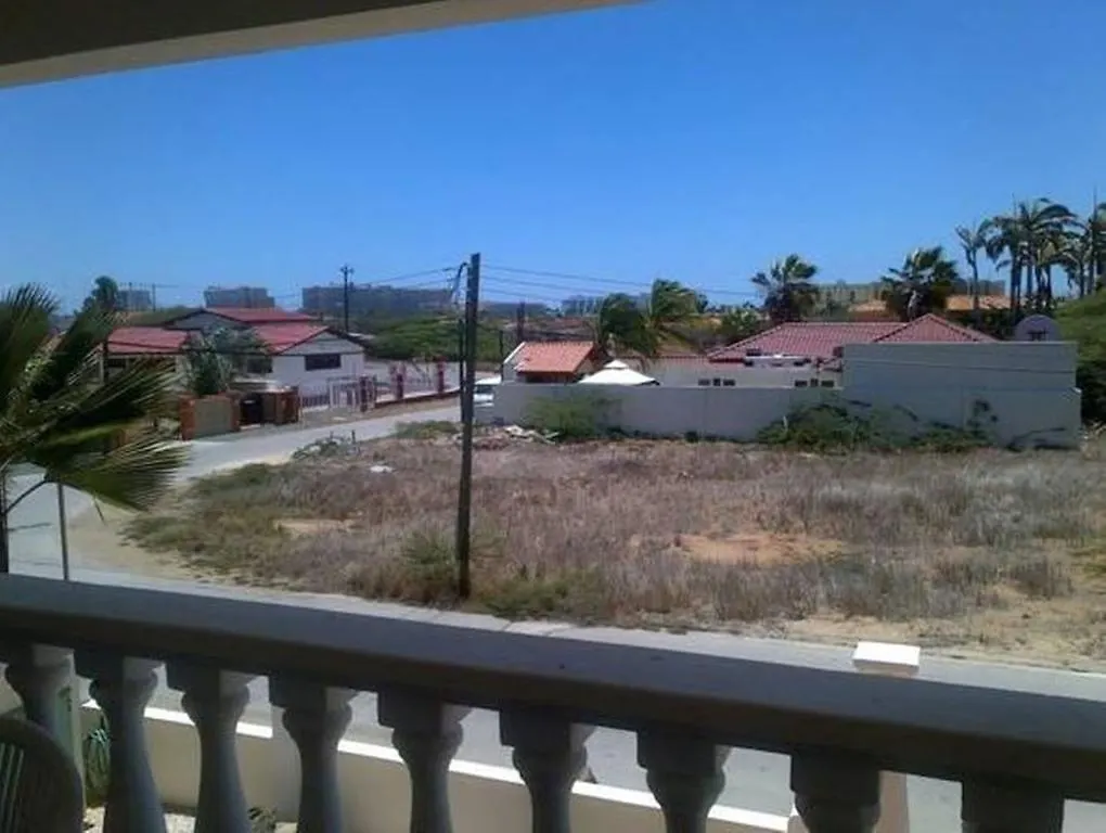 Landslake Apartments Palm Beach Aruba